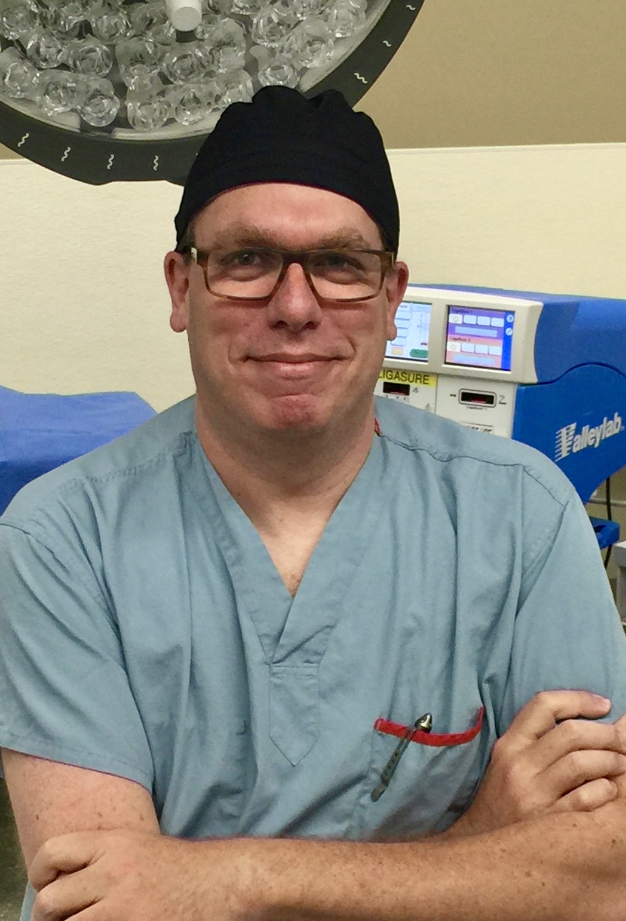 Dr. Sam Wiseman, endocrine surgeon at St. Paul's Hospital, performs thyroid cancer surgery.