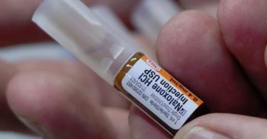 The rapidly increased distribution of take-home naloxone kits — the drug that reverses the effects of opioids like heroin and fentanyl — is one initiative researchers are crediting with the prevention of thousands of overdose deaths in B.C. (Rafferty Baker/CBC)